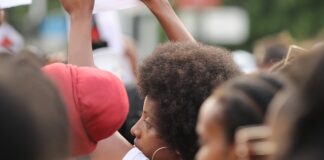 Co to znaczy wodą demineralizowaną?